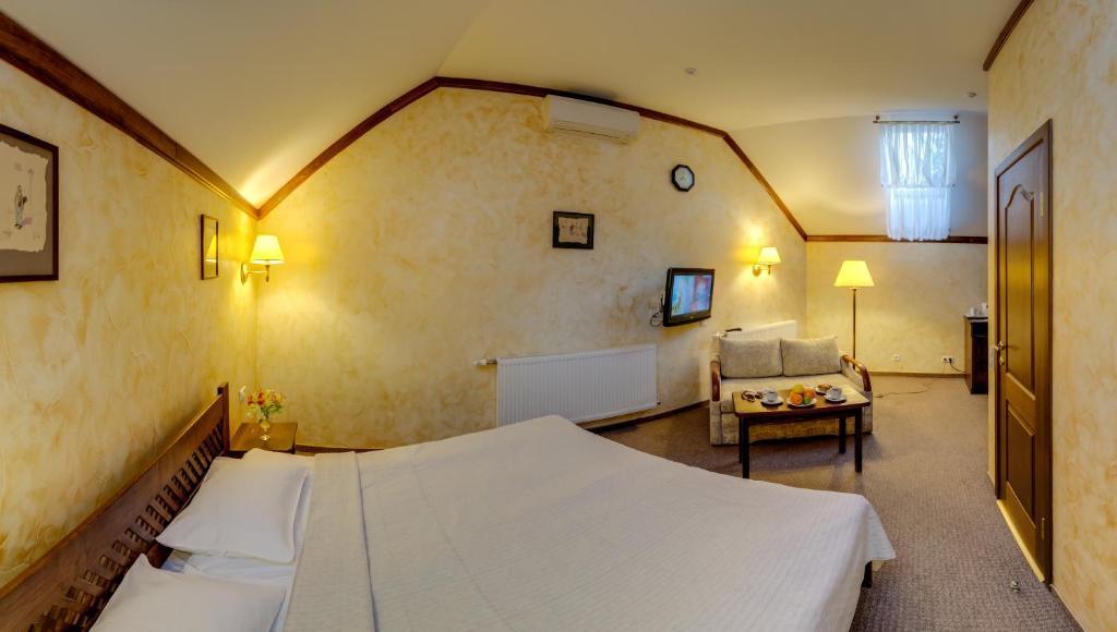Hotel Pid Templem Iwano-Frankiwsk Zimmer foto