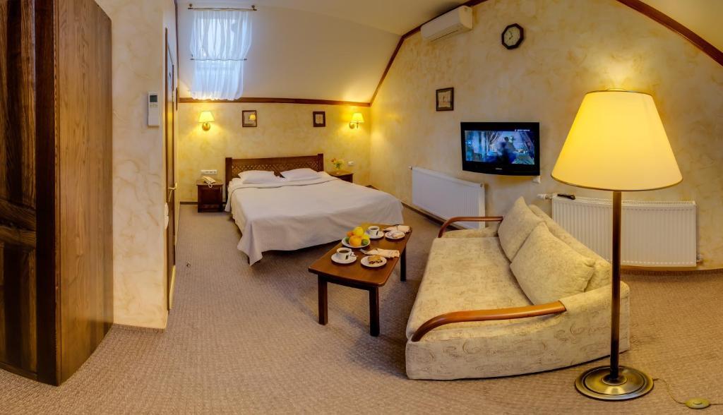 Hotel Pid Templem Iwano-Frankiwsk Zimmer foto